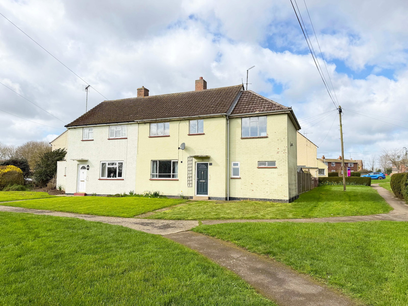 Semi Detached House in Braintree