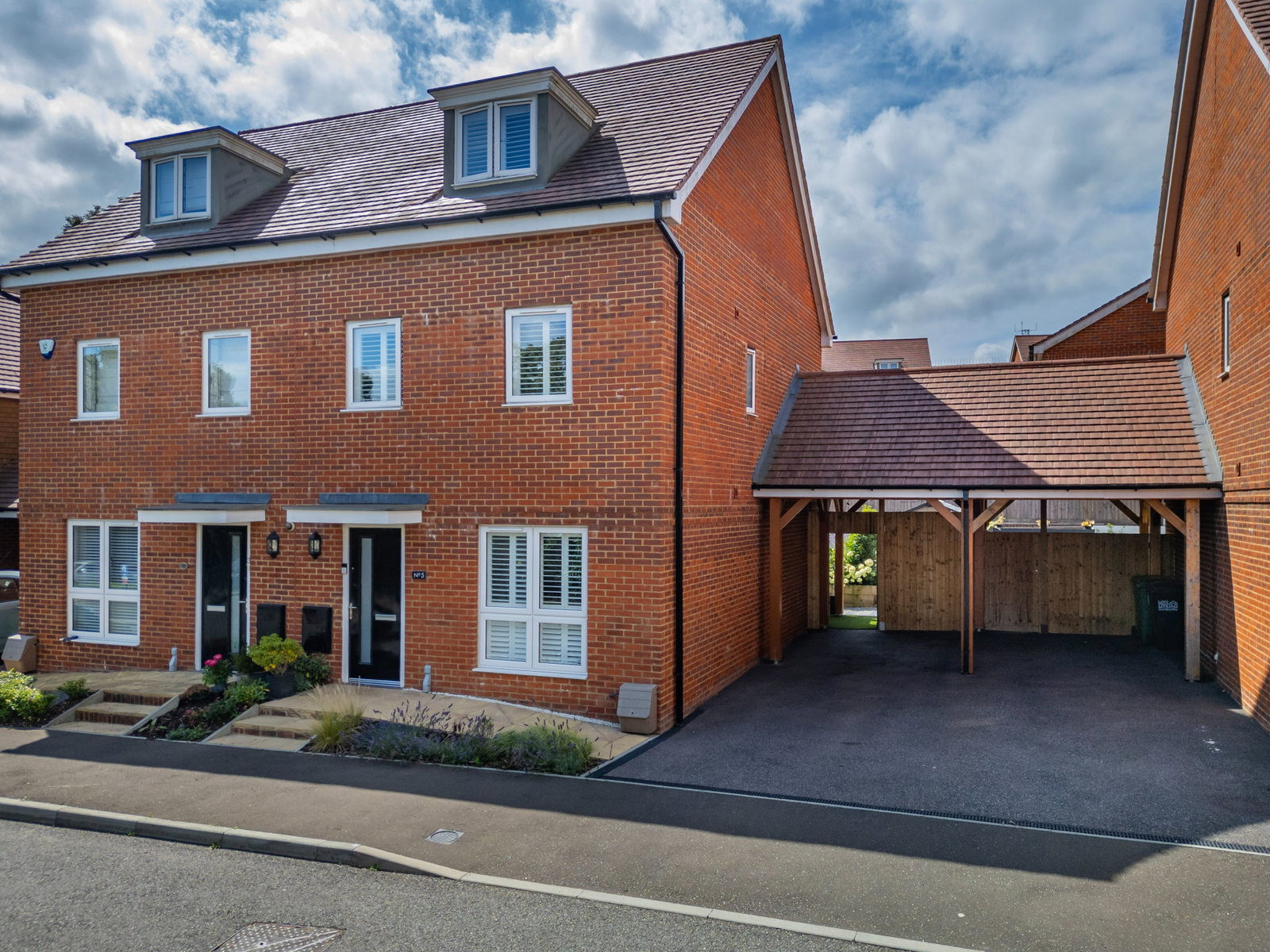 Semi Detached House in Crowborough