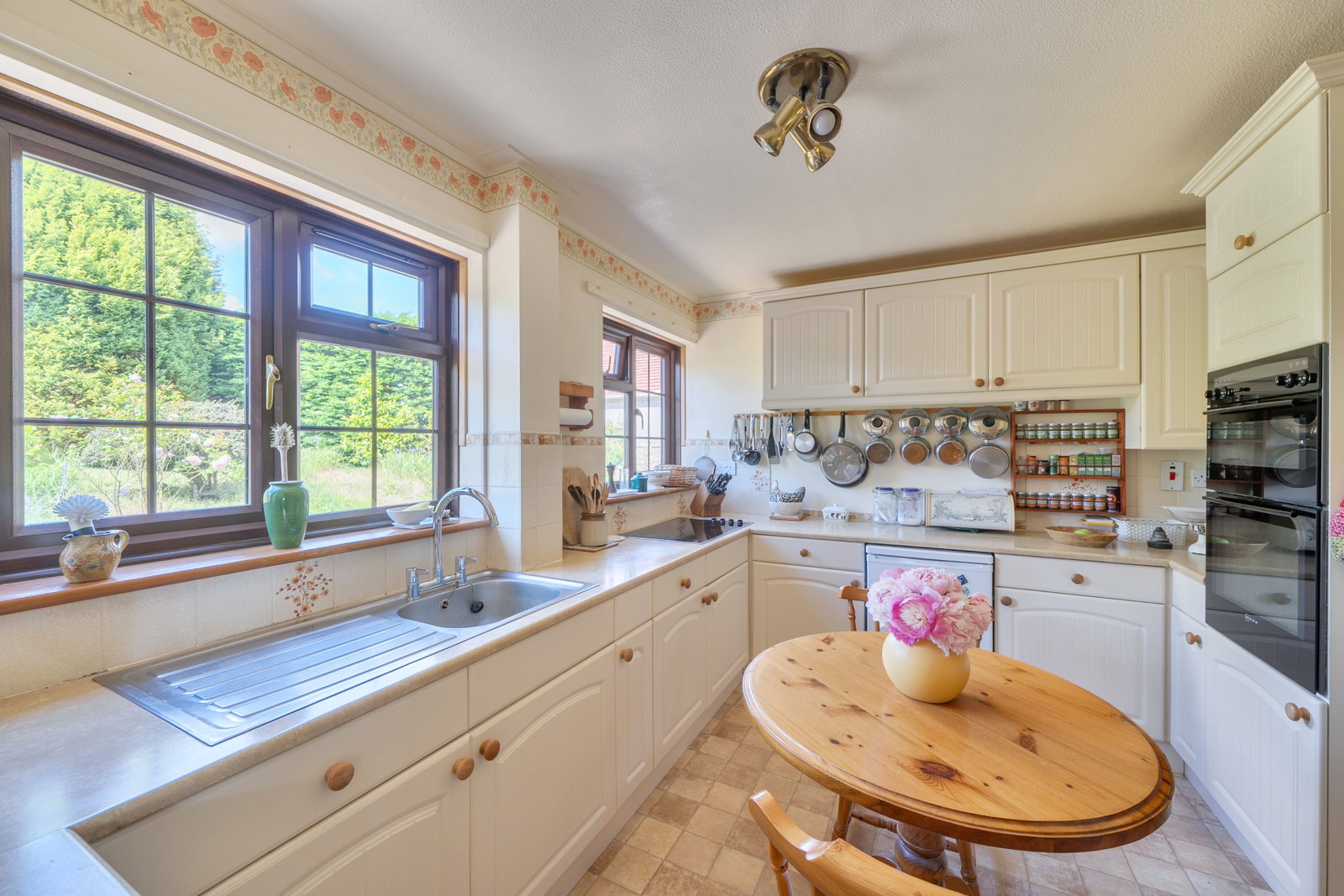 Detached House in Warminster