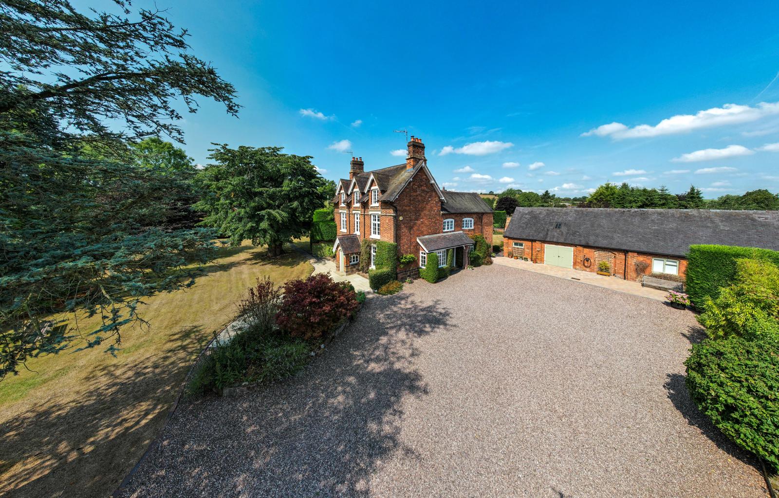 Country House in Stafford