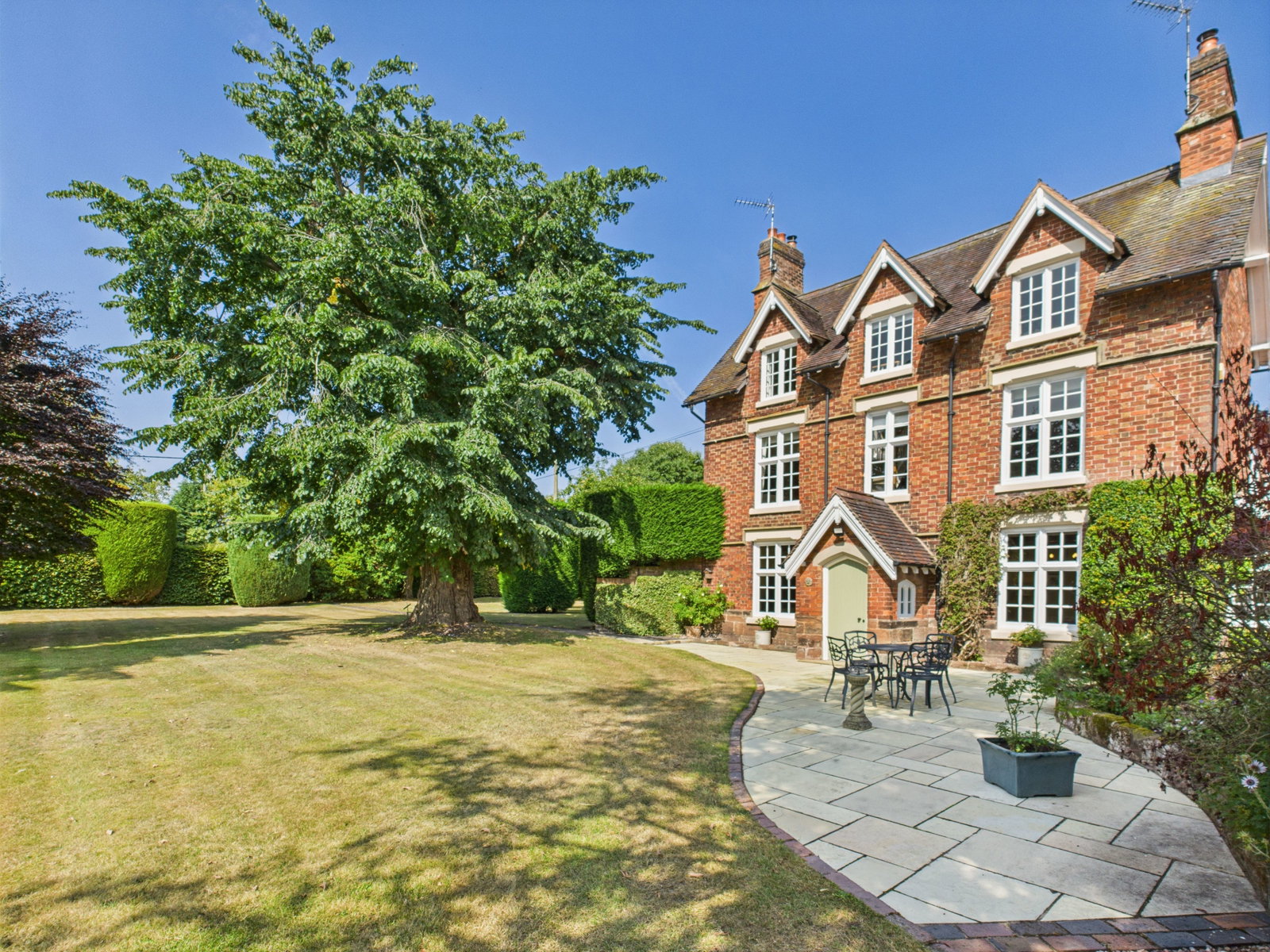 Country House in Stafford