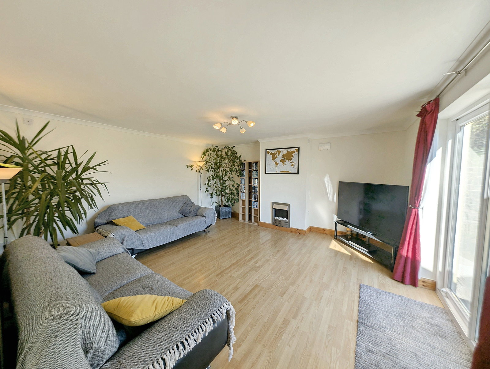 Semi Detached House in Llanelli