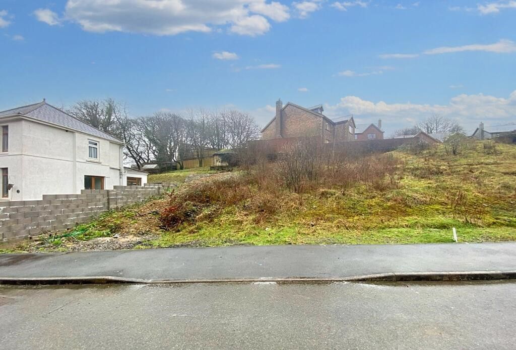 Land in Port Talbot