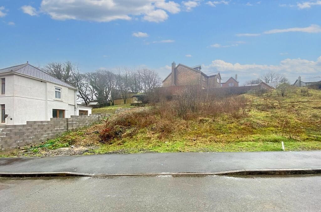 Land in Port Talbot
