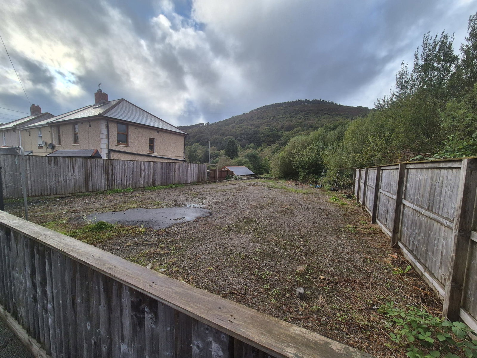 Plot in Port Talbot