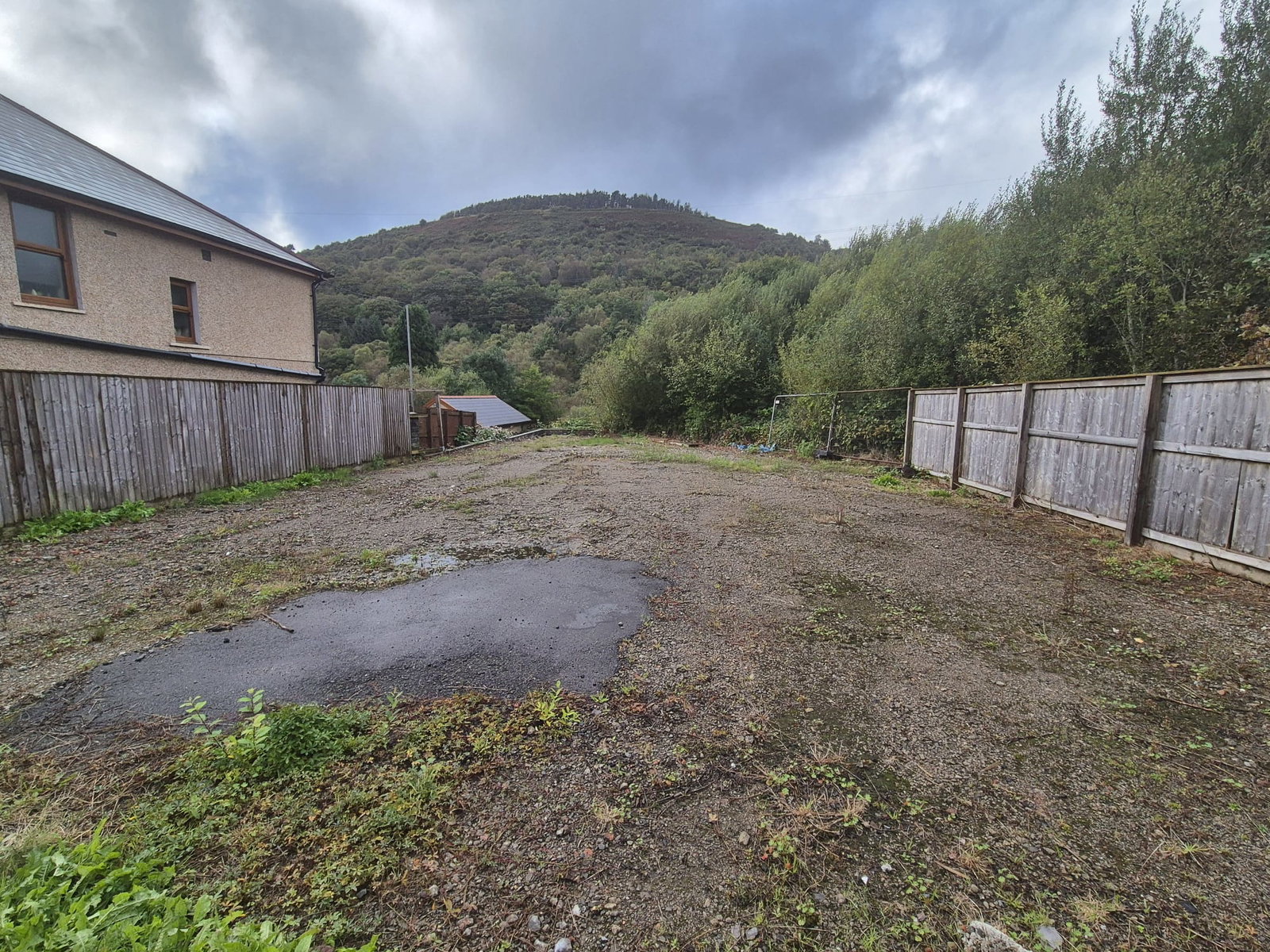 Plot in Port Talbot