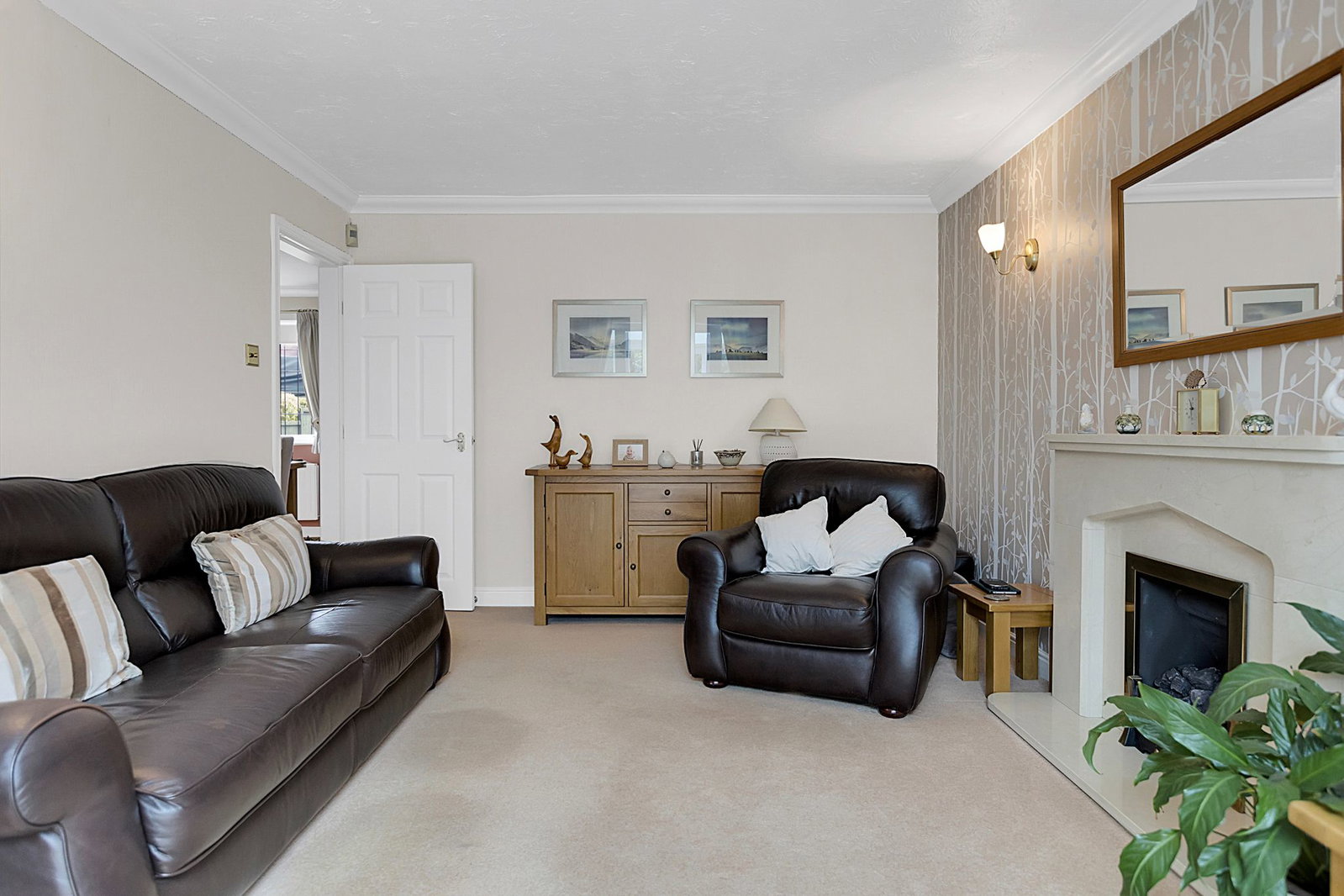 Detached House in Stoke-on-trent