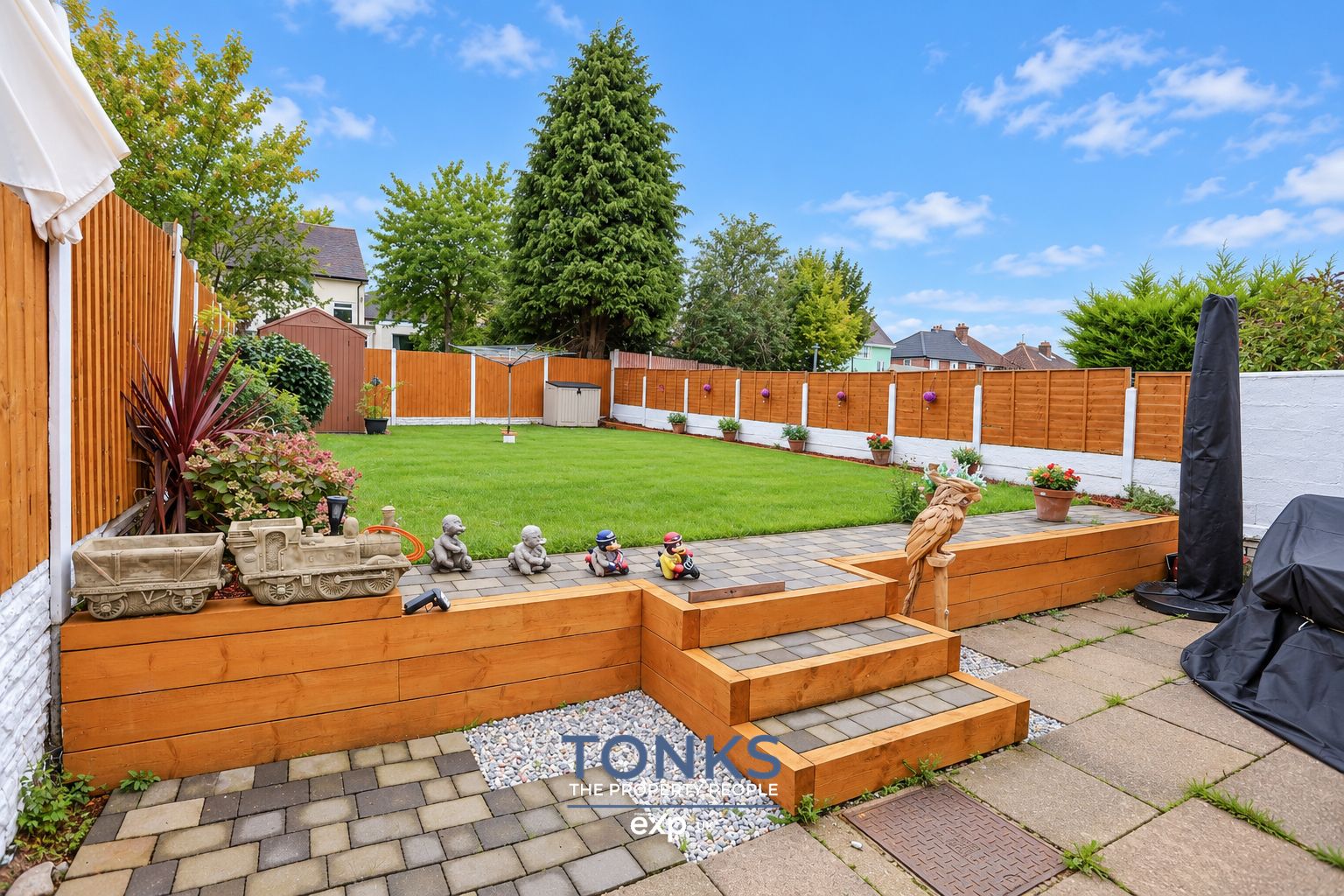 Semi Detached House for sale in Halesowen, Valley Road, Halesowen, B62 9RR