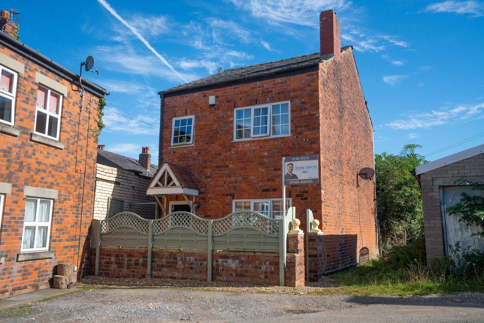 Detached House for sale in Chorley, Chorley Street, Adlington, Lancashire, PR6, 805 m²