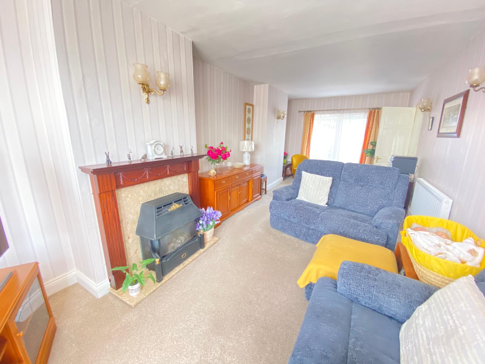 Semi Detached House for sale in Leicester, Una Avenue, Leicester, LE3 2GS