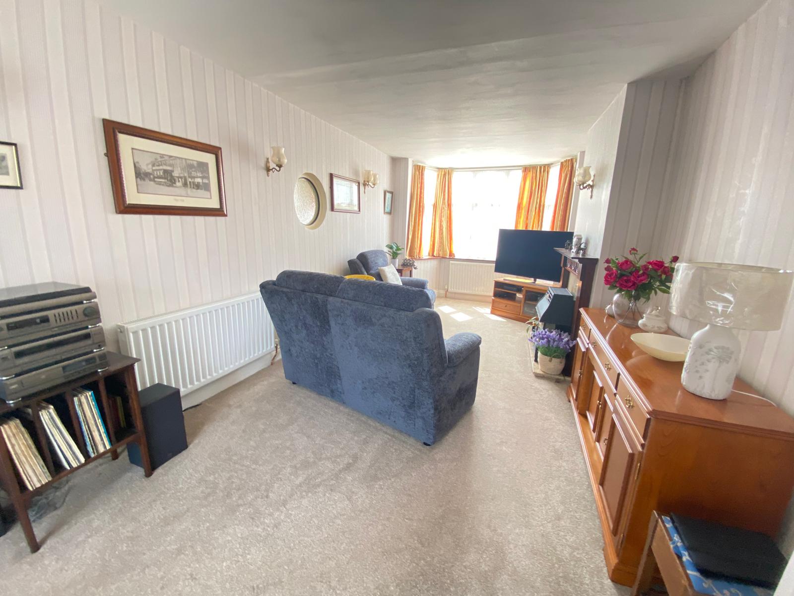 Semi Detached House for sale in Leicester, Una Avenue, Leicester, LE3 2GS