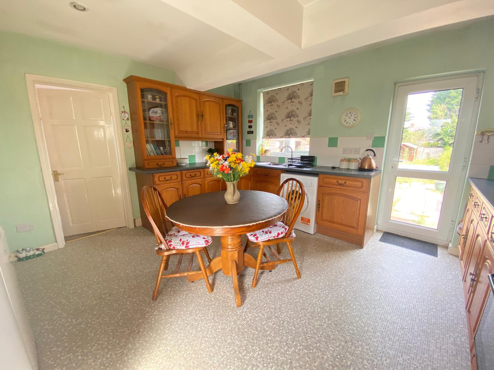 Semi Detached House for sale in Leicester, Una Avenue, Leicester, LE3 2GS