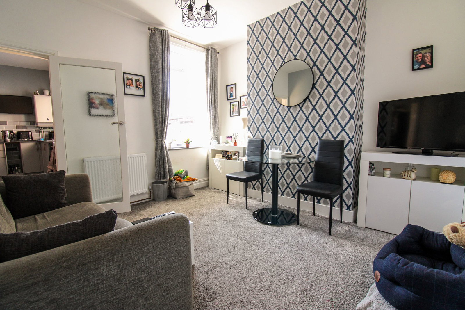 Semi Detached House for sale in Gainsborough, Edward Road, Gainsborough, DN21 2QP