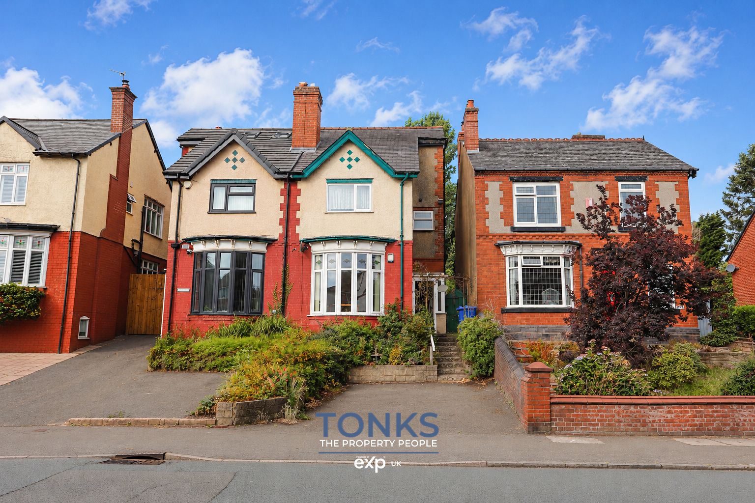 Semi Detached House in Halesowen