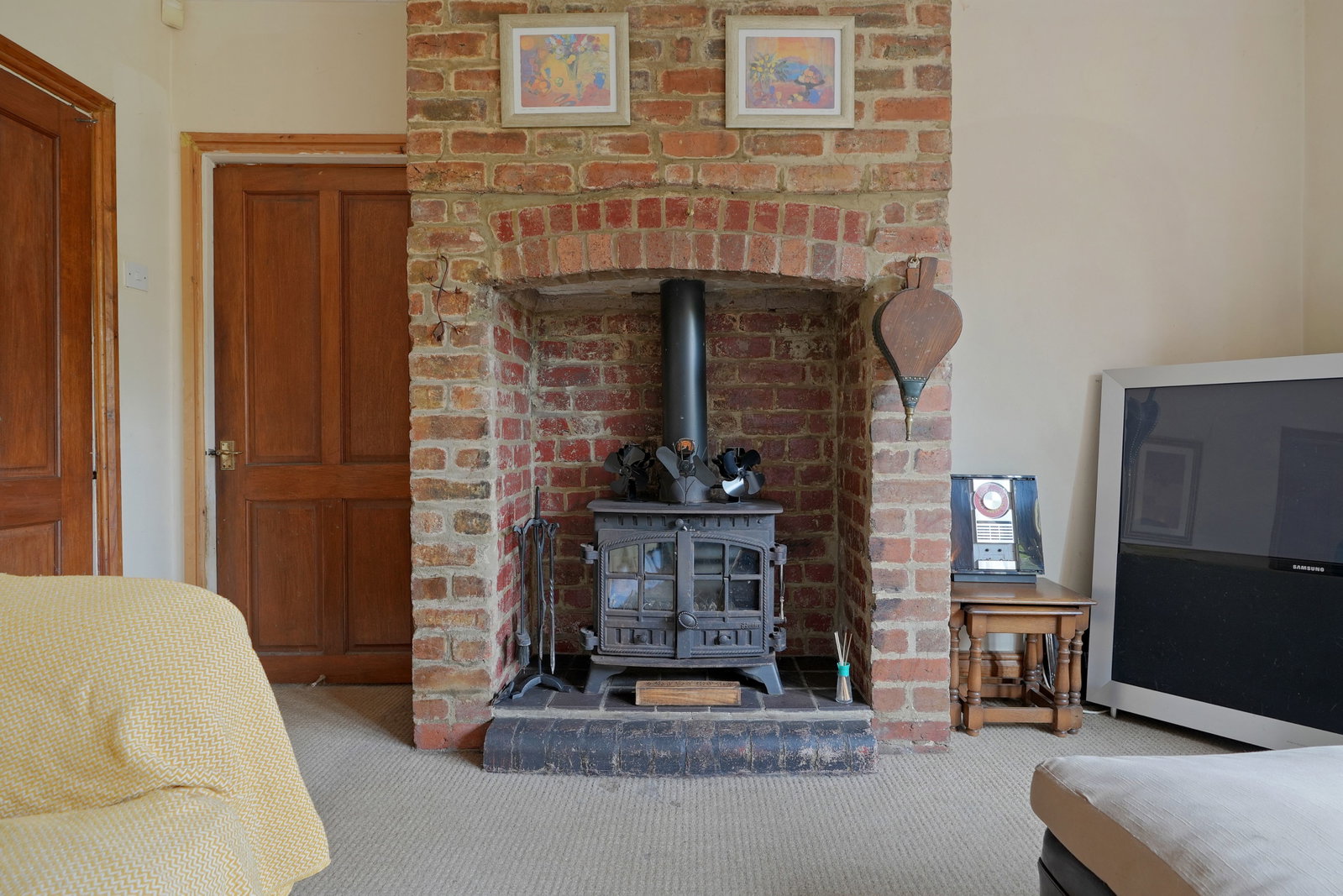 Semi Detached House in Marsh Lane