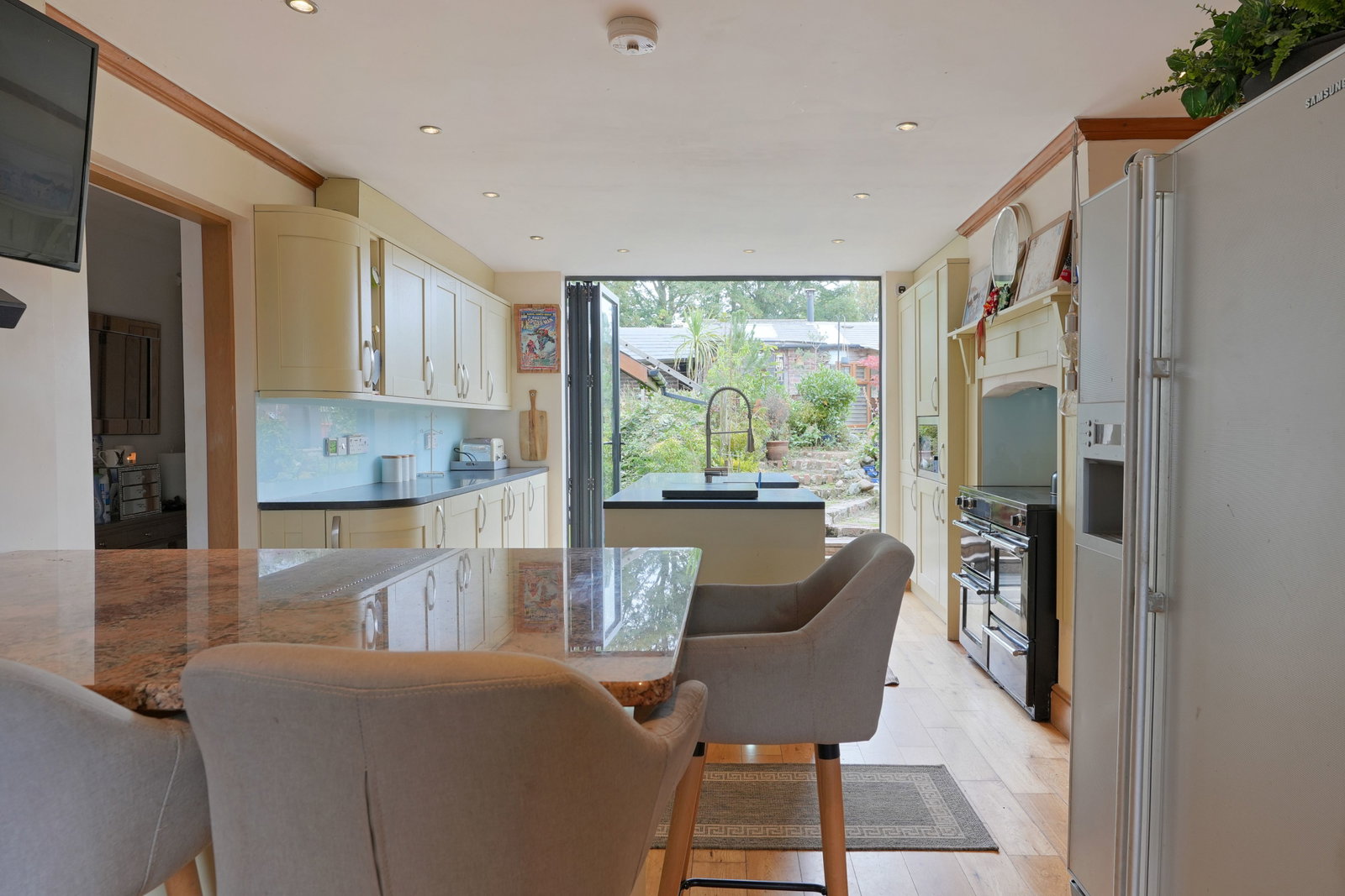 Semi Detached House in Marsh Lane