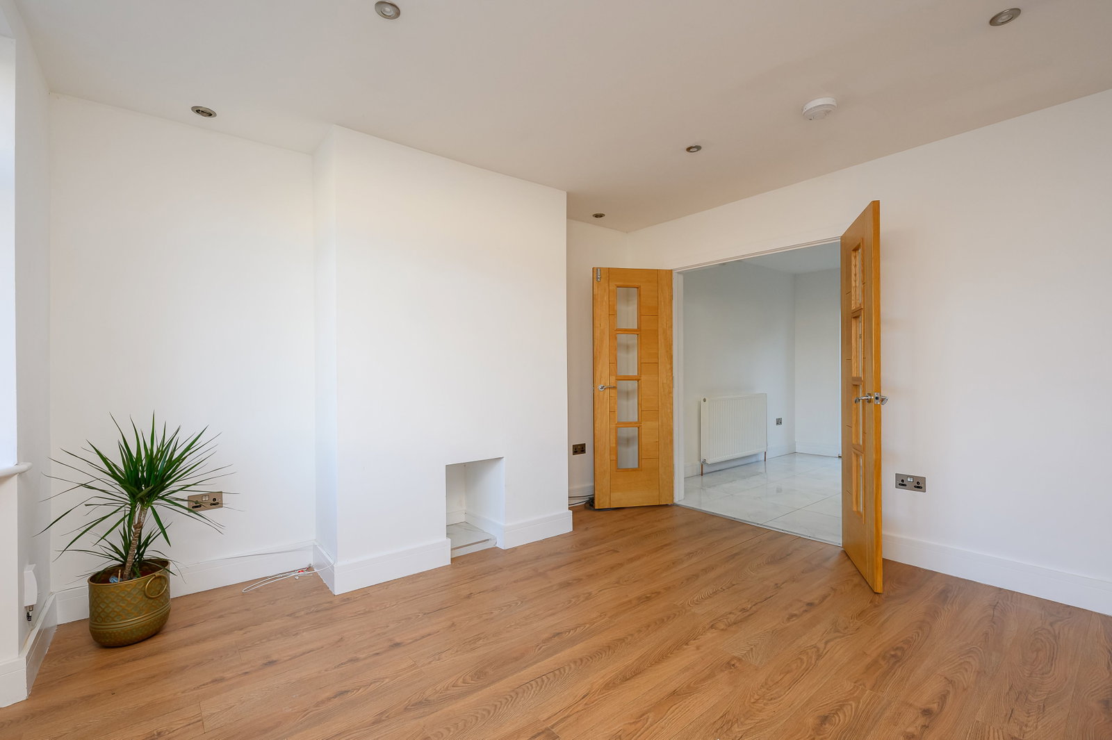 Semi Detached House for sale in York, Anderson Grove, York, YO24 4DX, 961 m²