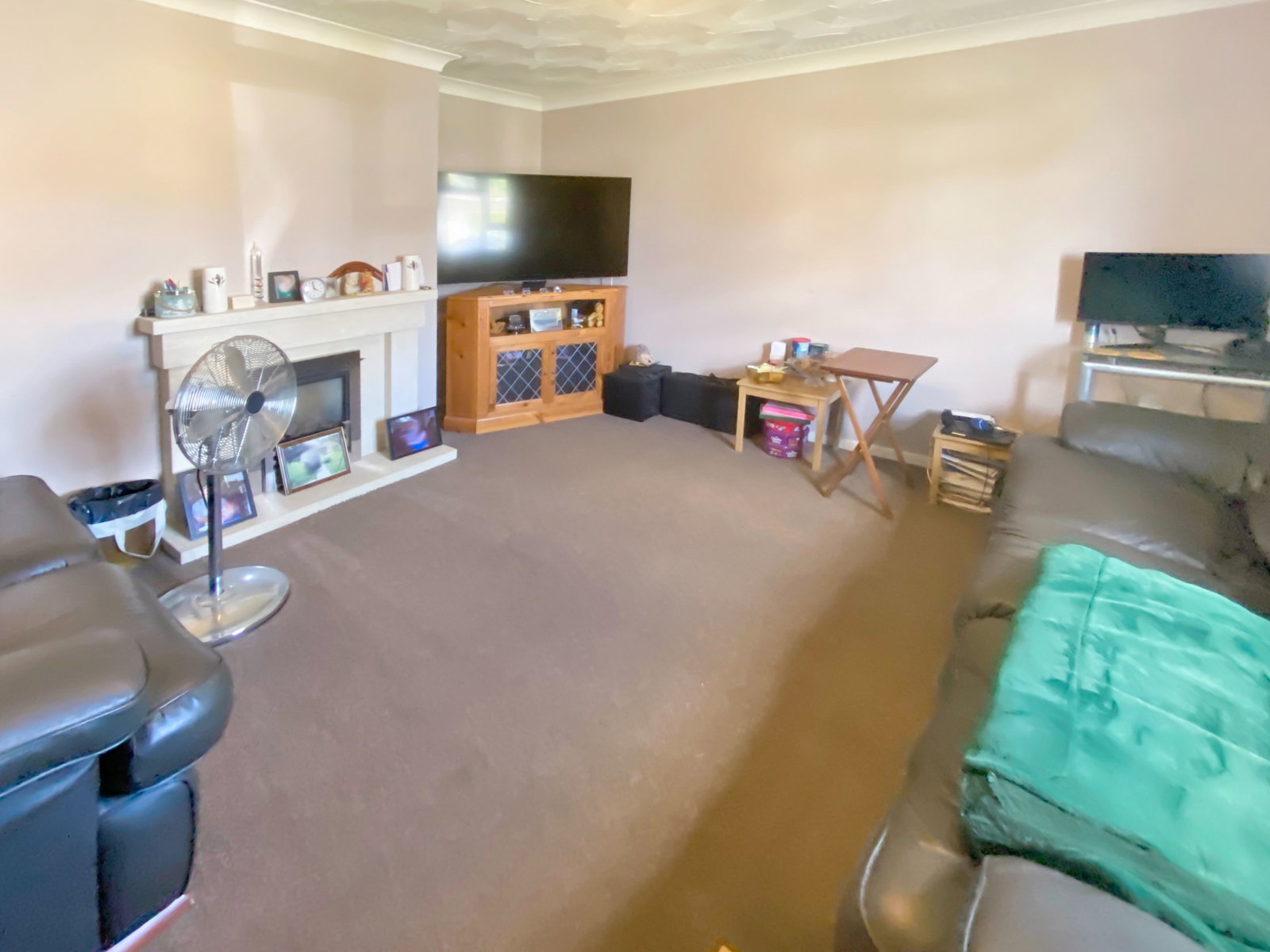 Semi Detached House in Ashford