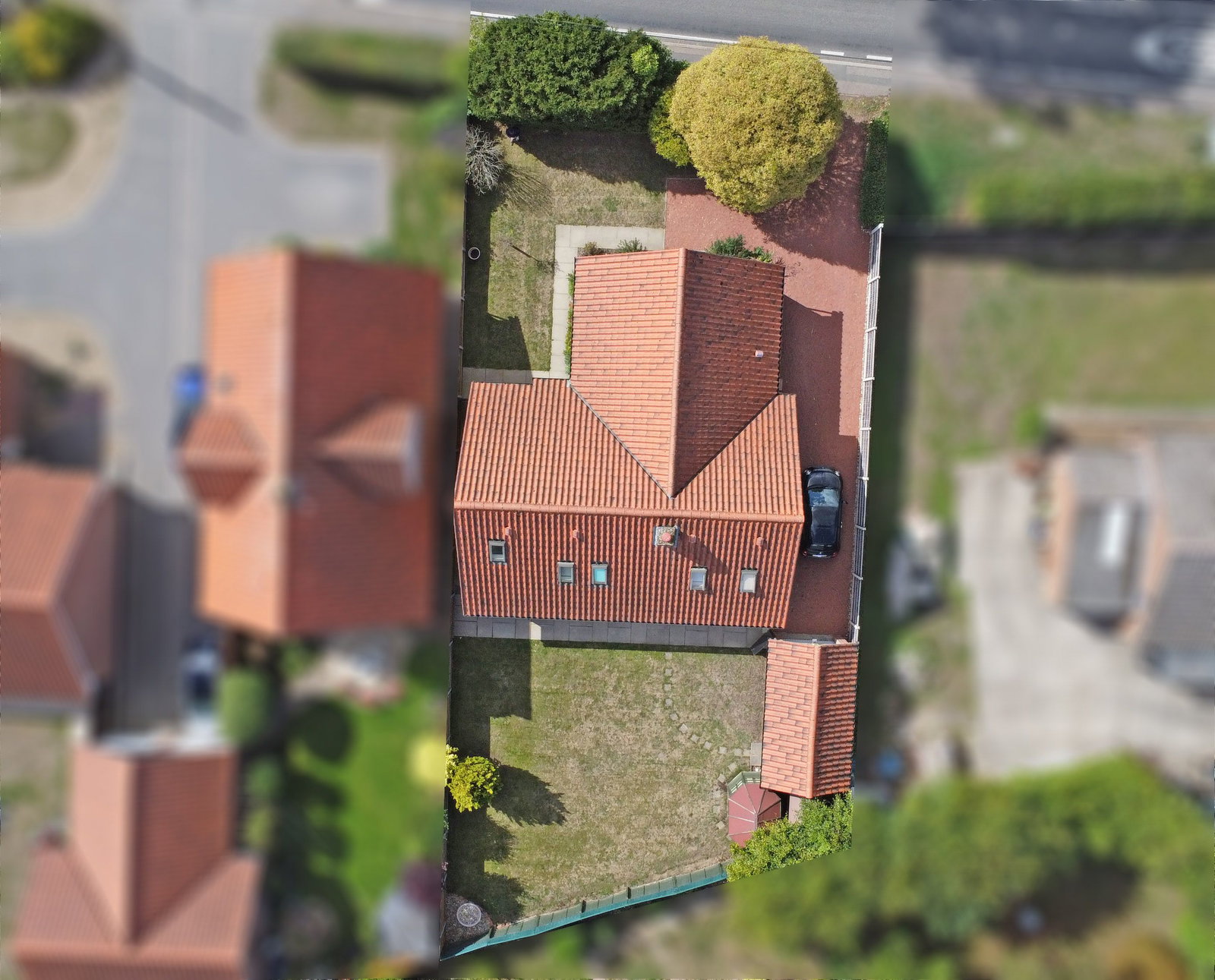 Detached House in Halstead