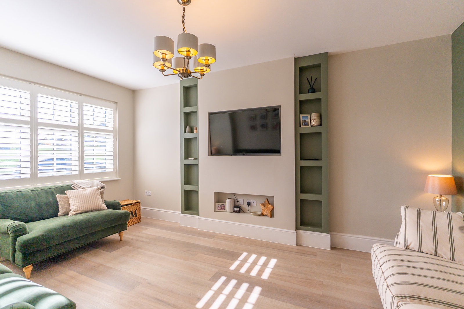 Semi Detached House for sale in Alton, Northdown Way, Alton, GU34 1GF, 1094 m²