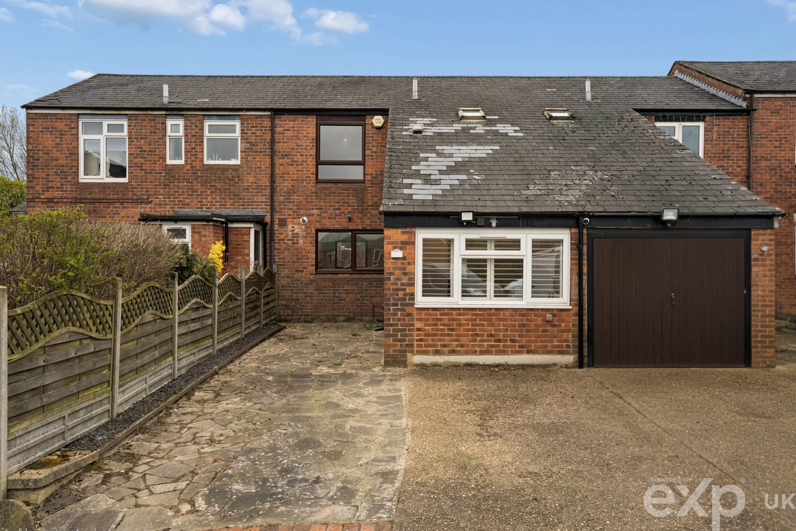 Terraced House in Borehamwood