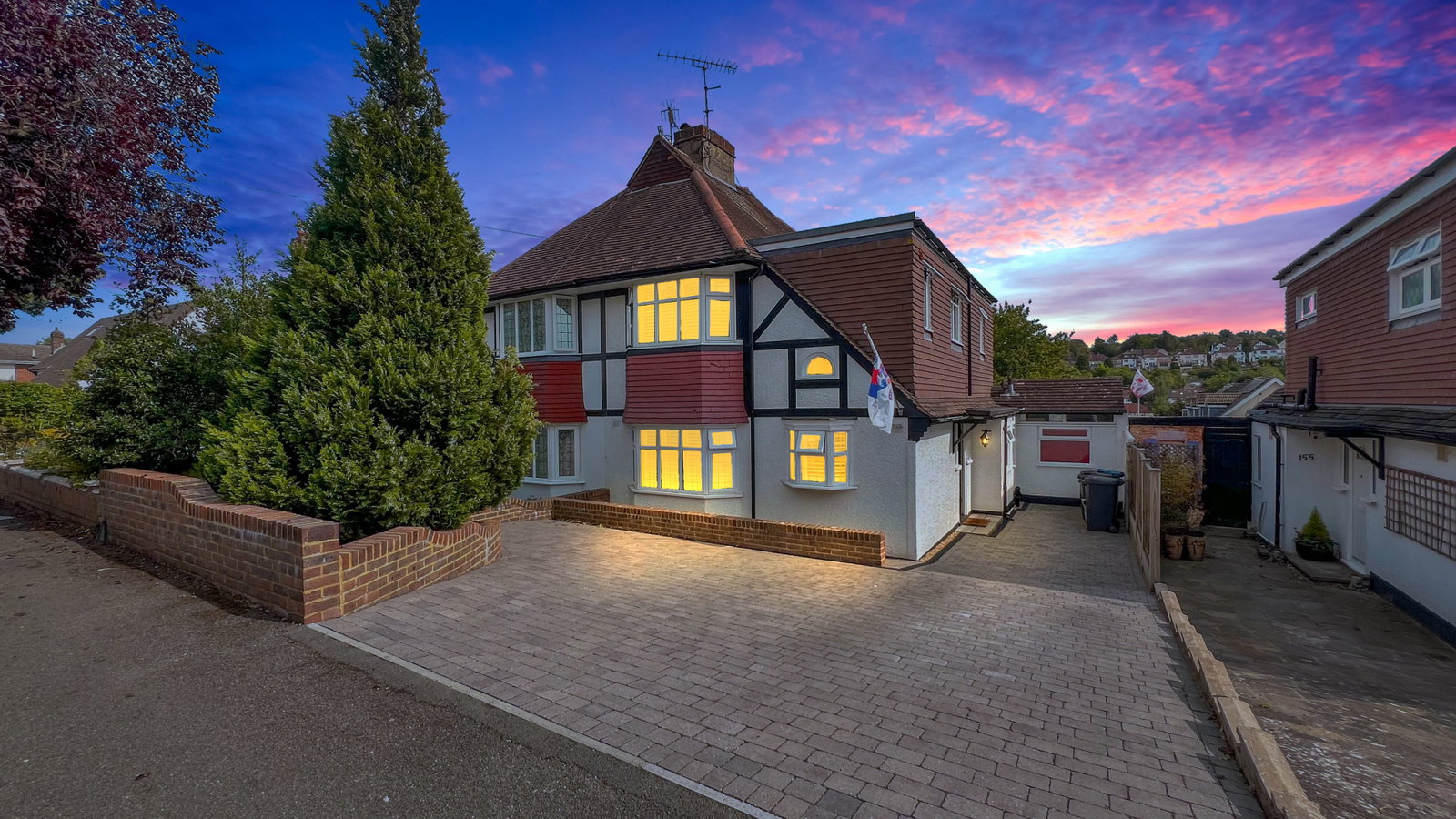 Semi Detached House in Coulsdon