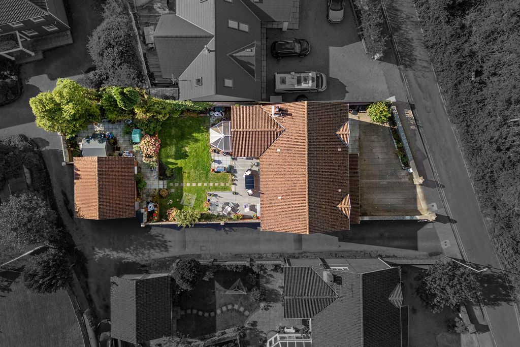 Detached House in Swansea