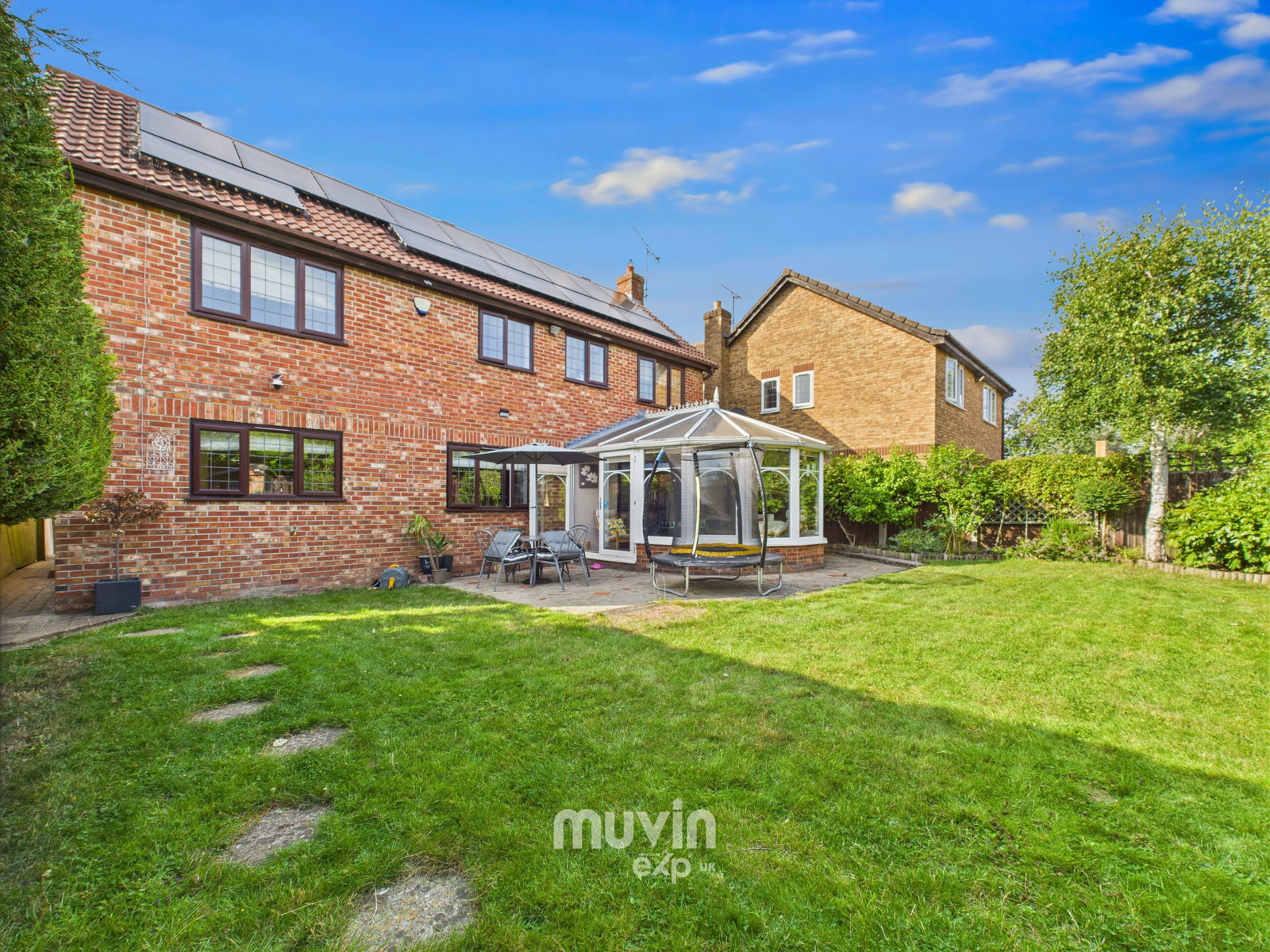 Detached House in Bishop's Stortford