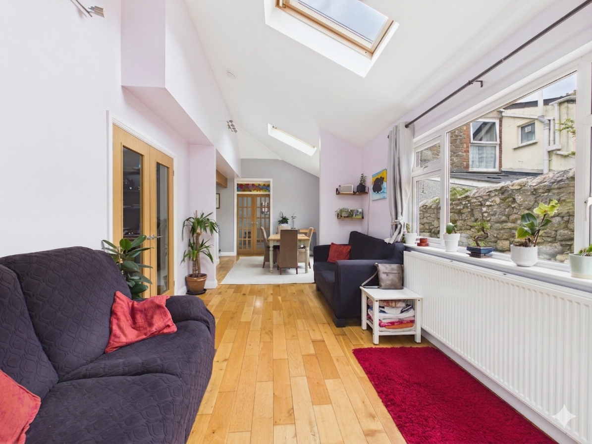 Semi Detached House in Redruth