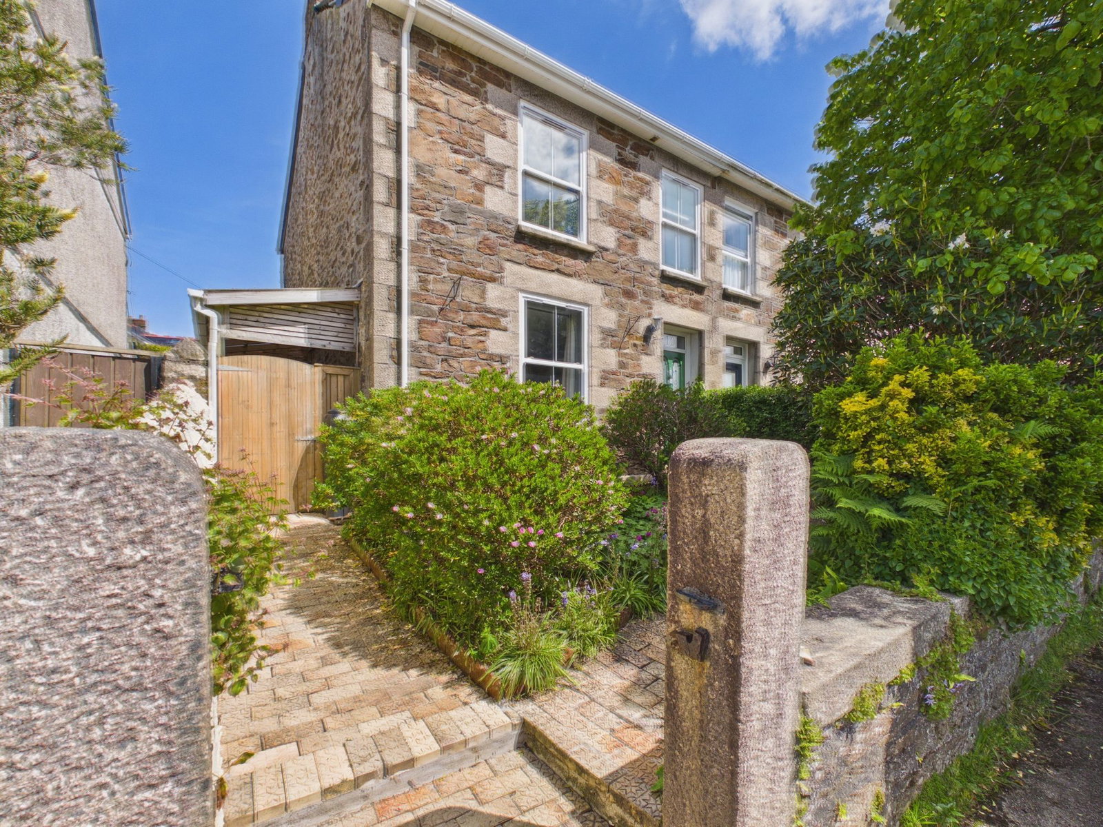 Semi Detached House in Redruth