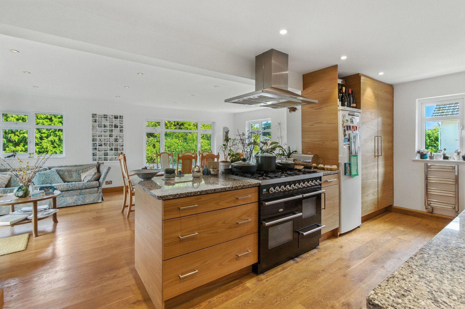 Detached House in Newton Abbot