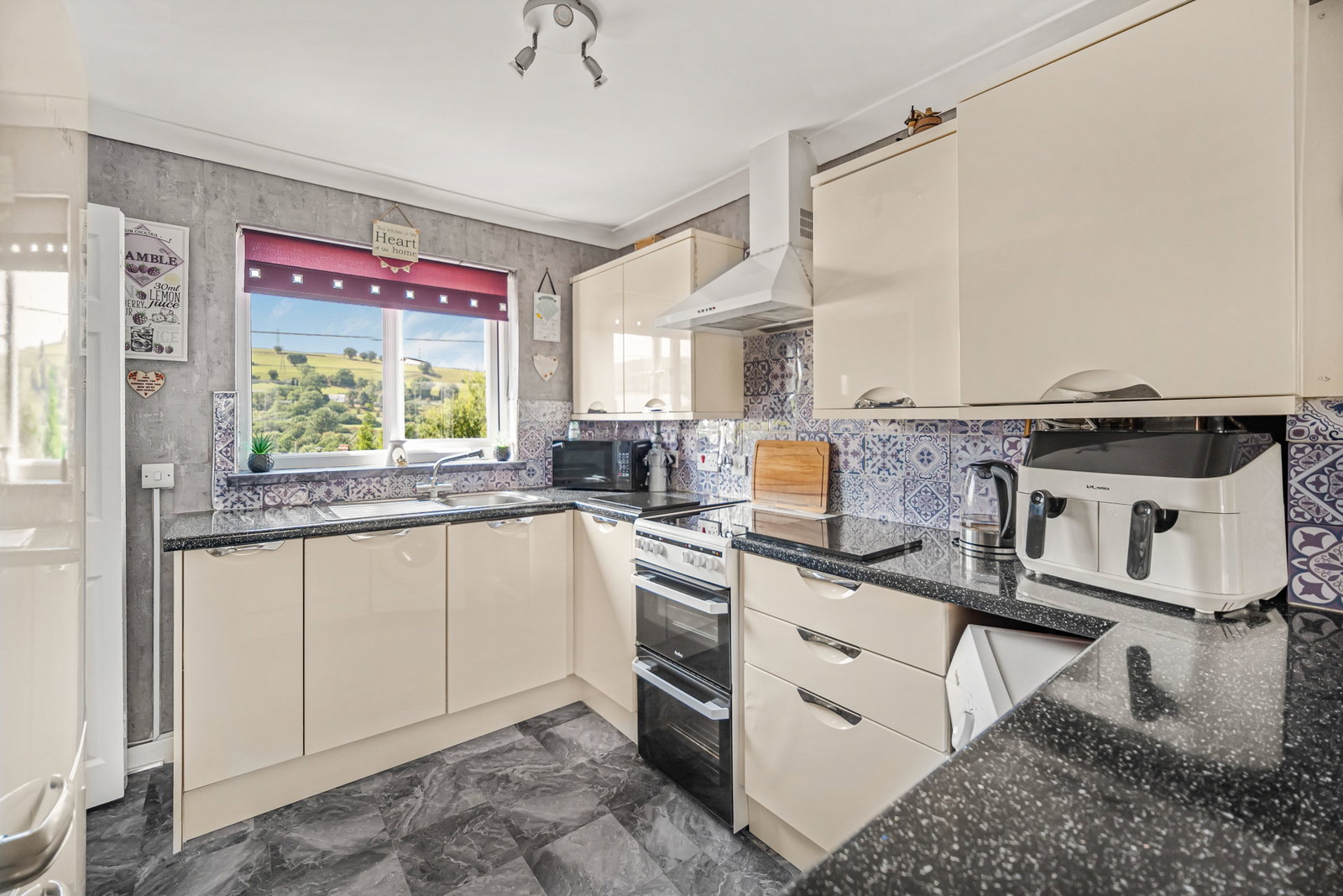 Semi Detached House in Caerphilly
