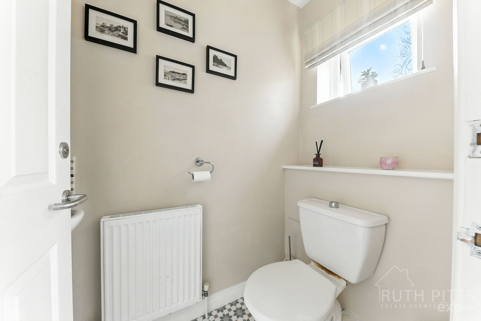 Semi Detached House in Wakefield