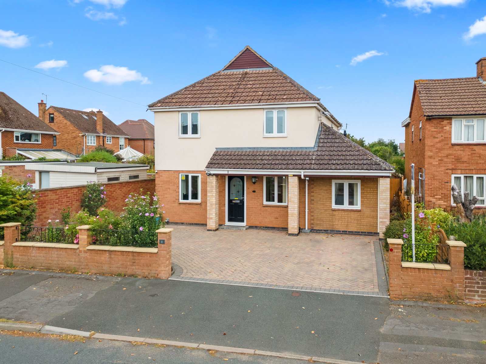 Detached House in Gloucester