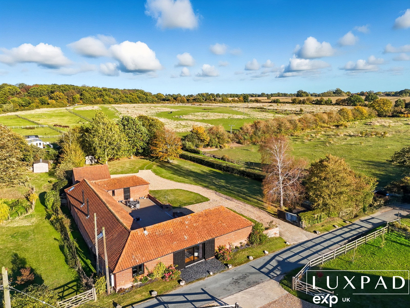 Detached House for sale in Sudbury, Mannings Farm Barn, Castlings Heath, Groton, Sudbury, CO10 5EU, 3025 m²