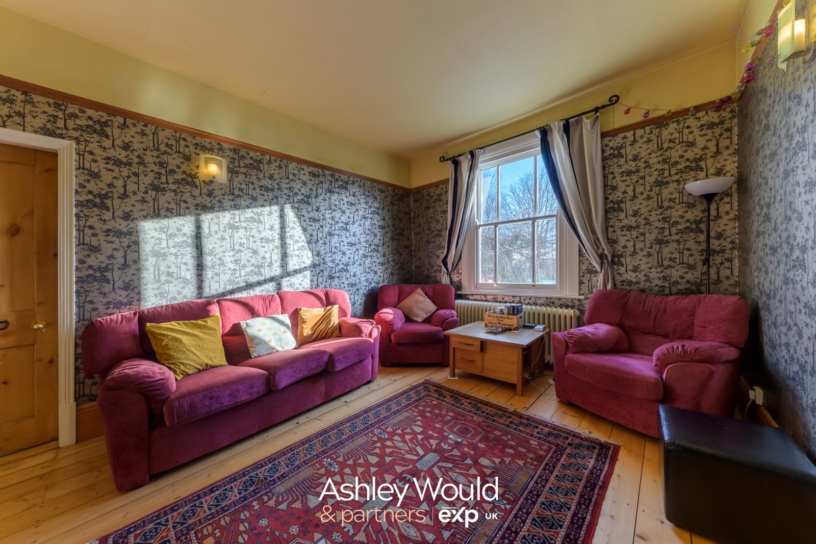 Semi Detached House in Oldbury