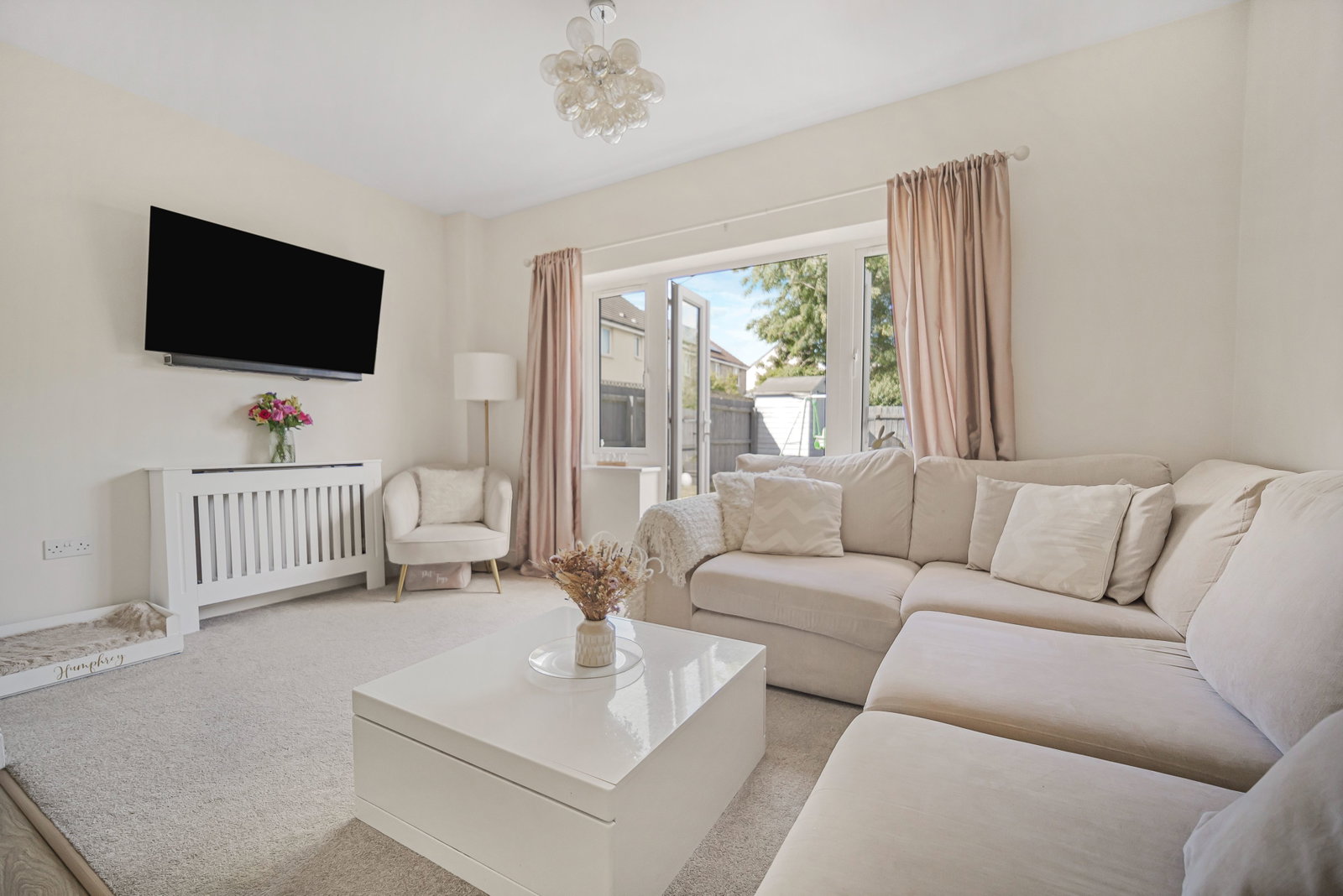 End Of Terrace House in Caerphilly