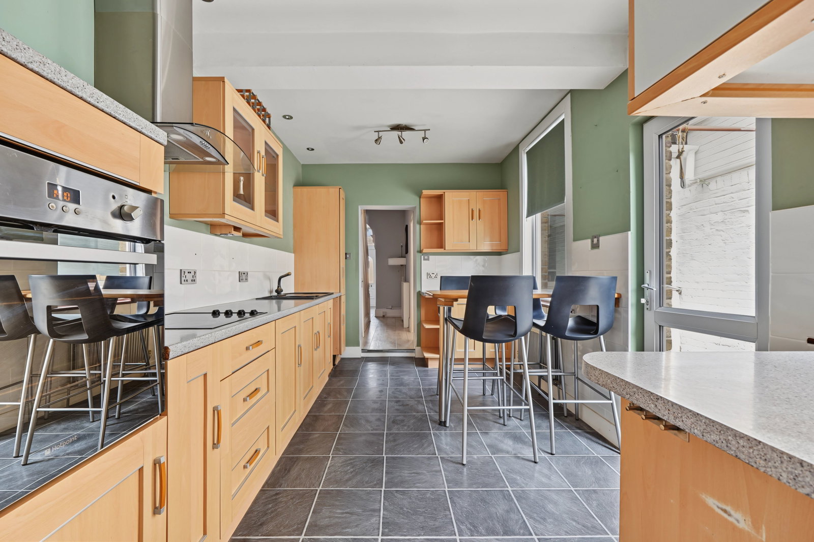 Terraced House for sale in Rochester, Cecil Road, Rochester, ME1 2HT, 1396 m²