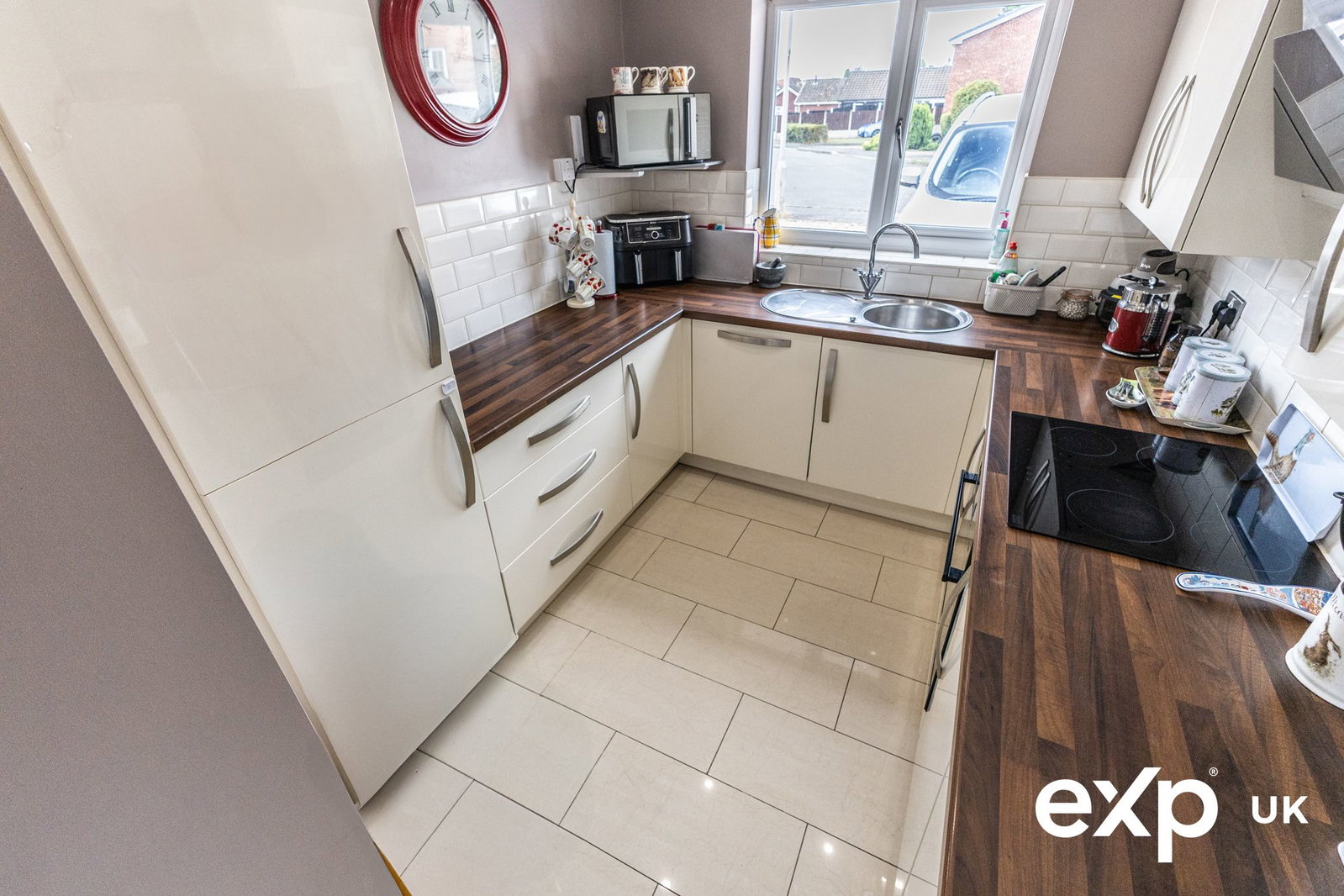 Semi Detached Bungalow in Mansfield