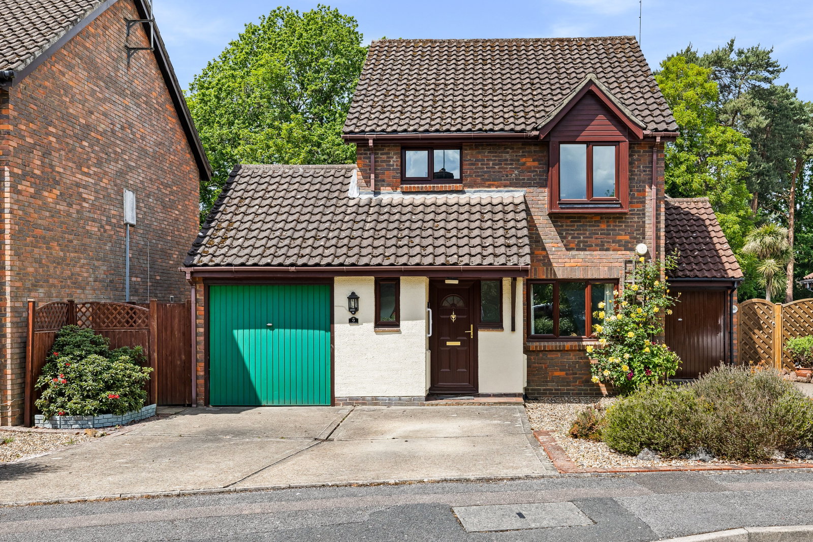 Detached House in Horley