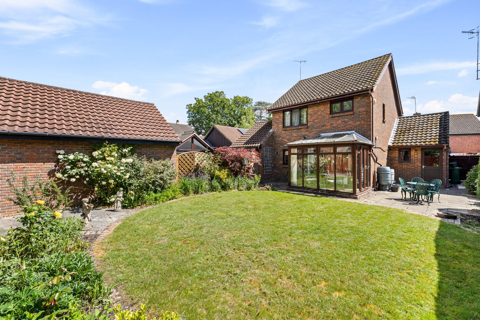 Detached House in Horley