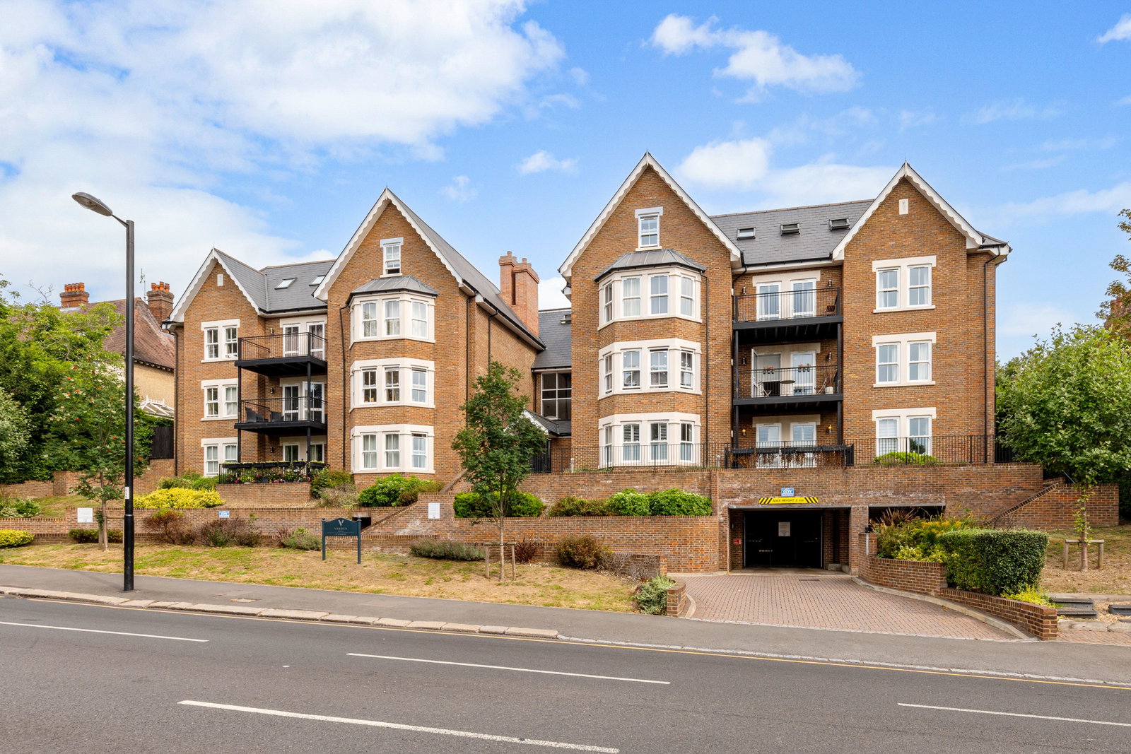 Penthouse in Purley