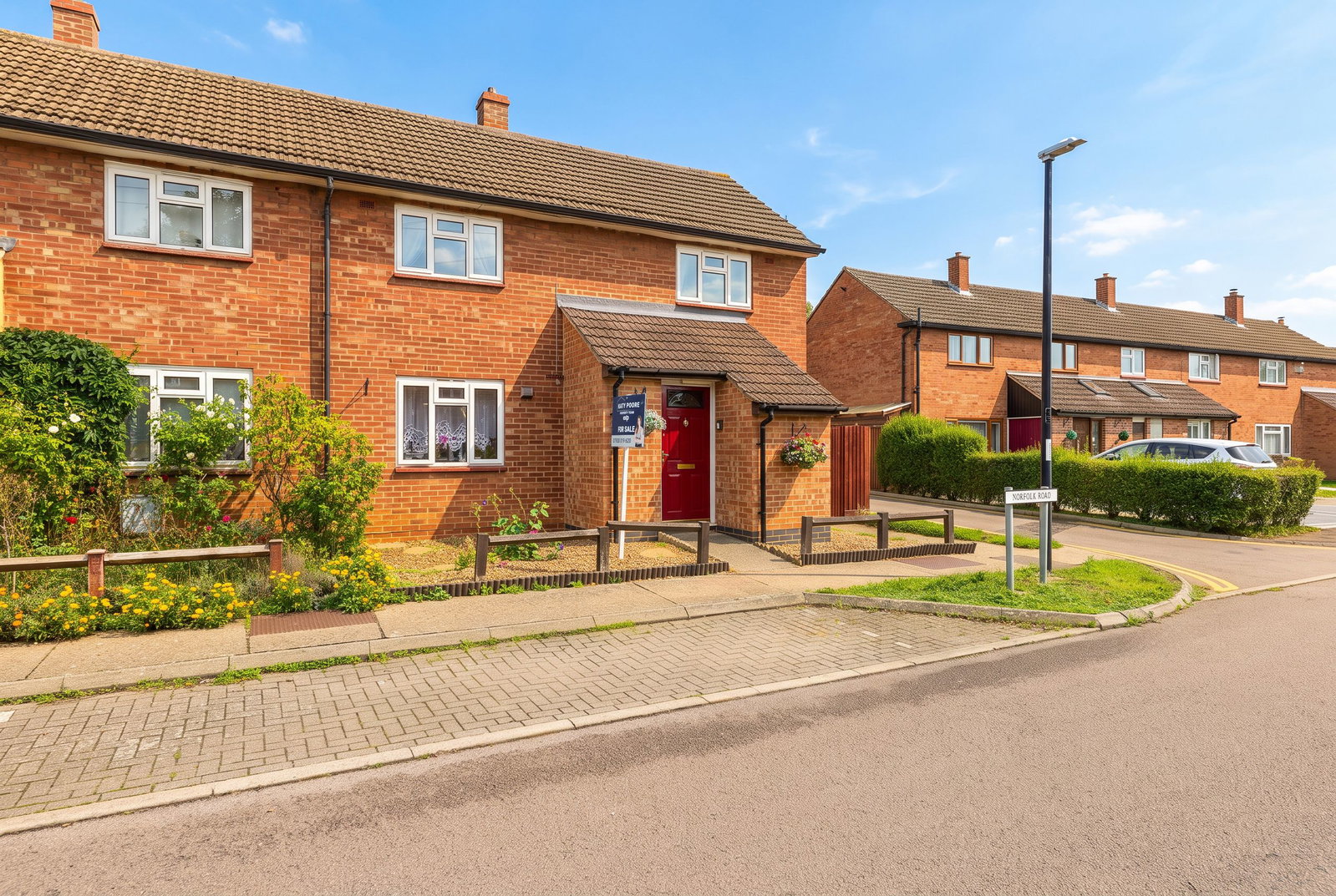 End Of Terrace House for sale in Huntingdon, Norfolk Road, Wyton, Huntingdon, PE28 2EF, 737 m²