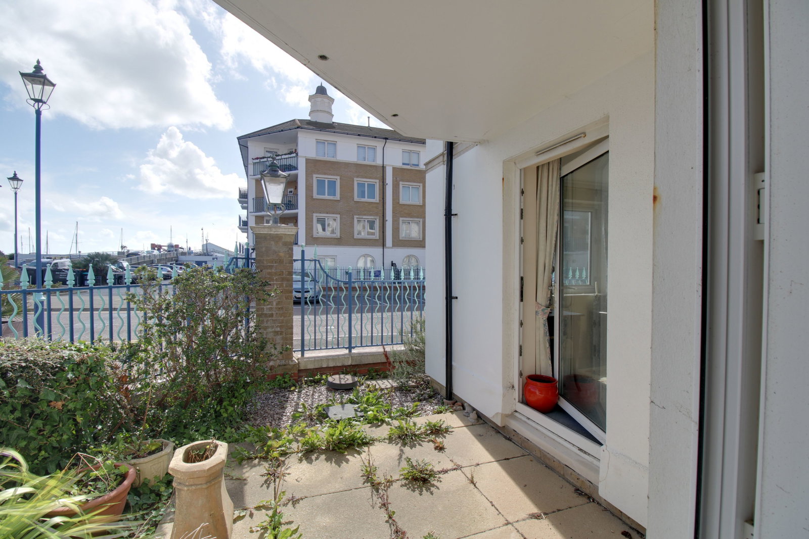 Flat in Brighton Marina Village