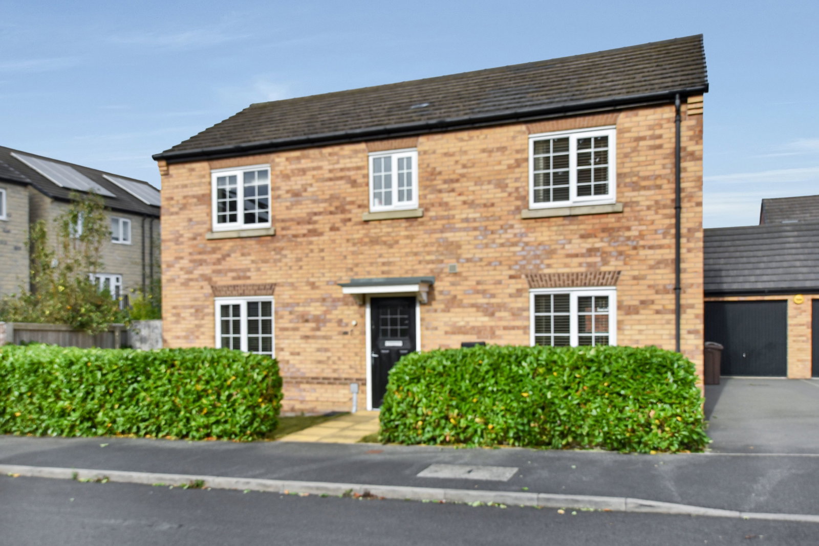 Detached House in Wakefield