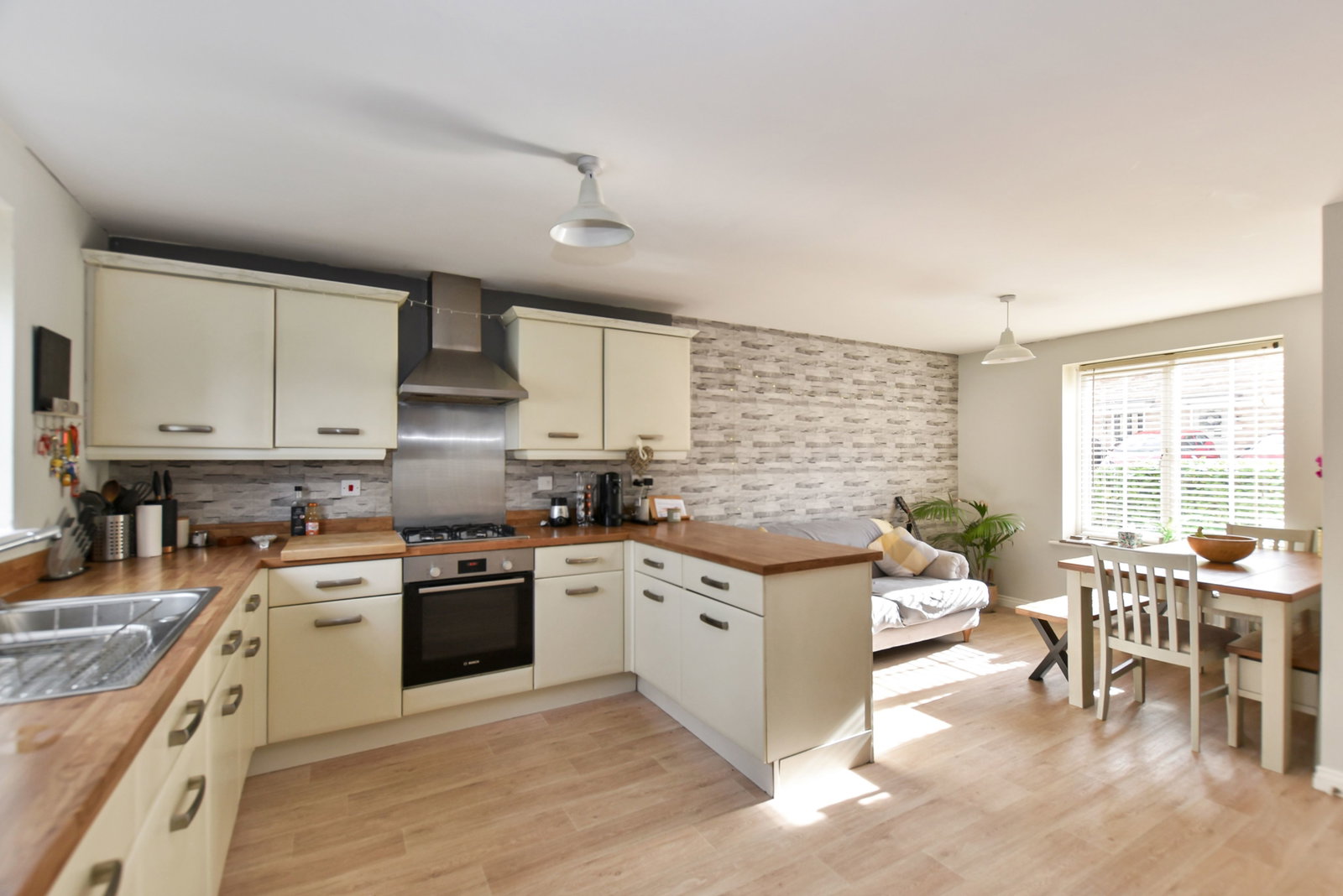 Detached House in Wakefield