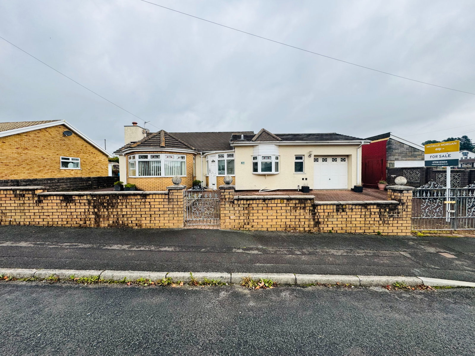 Bungalow in Maesteg
