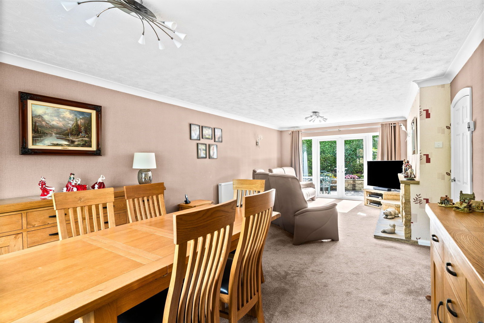 Detached House in East Grinstead