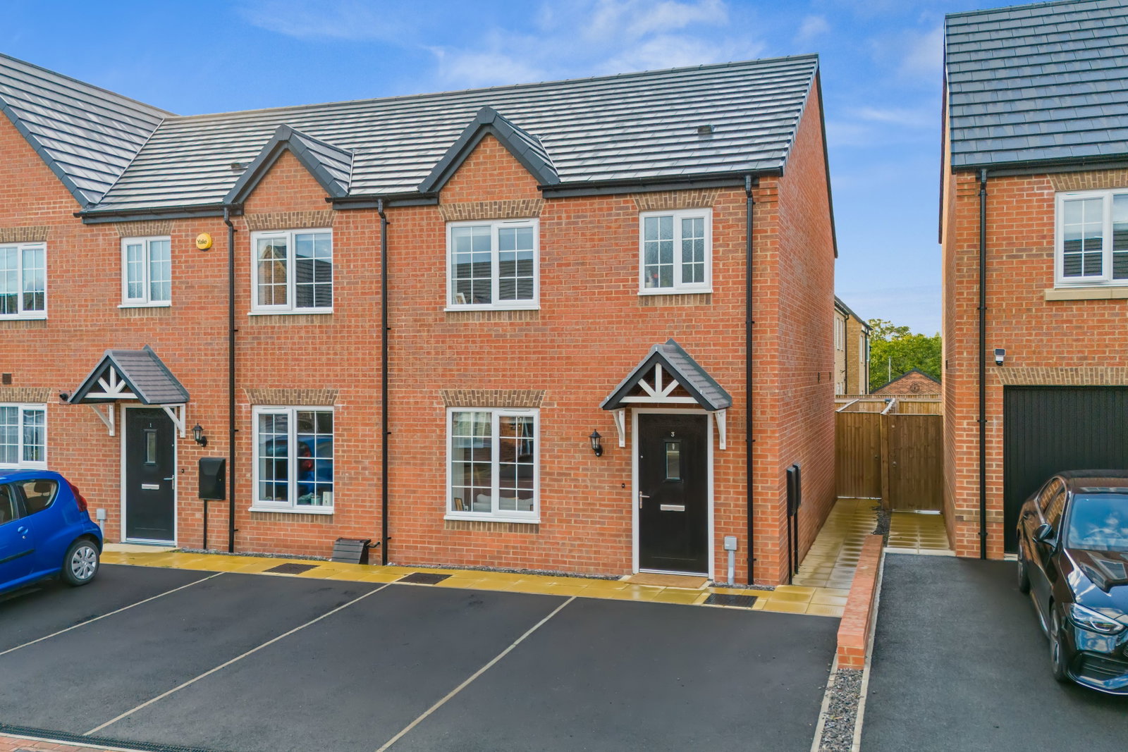 Semi Detached House in Featherstone