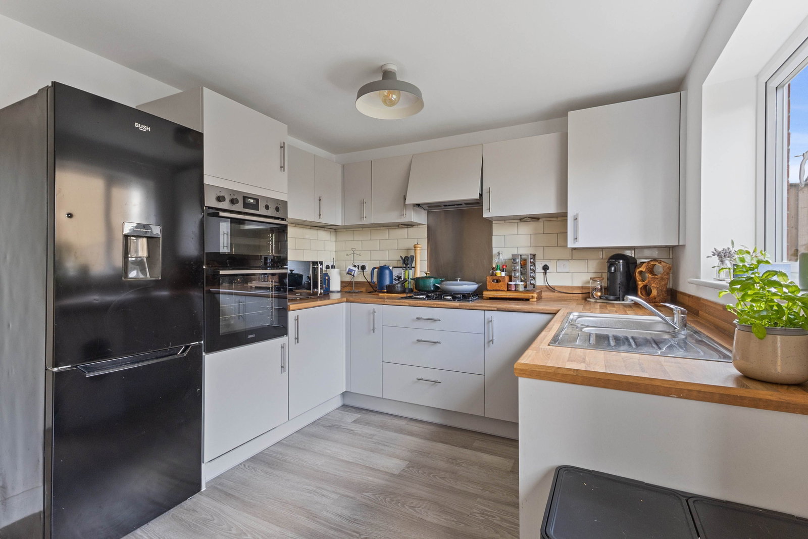 Semi Detached House in Featherstone